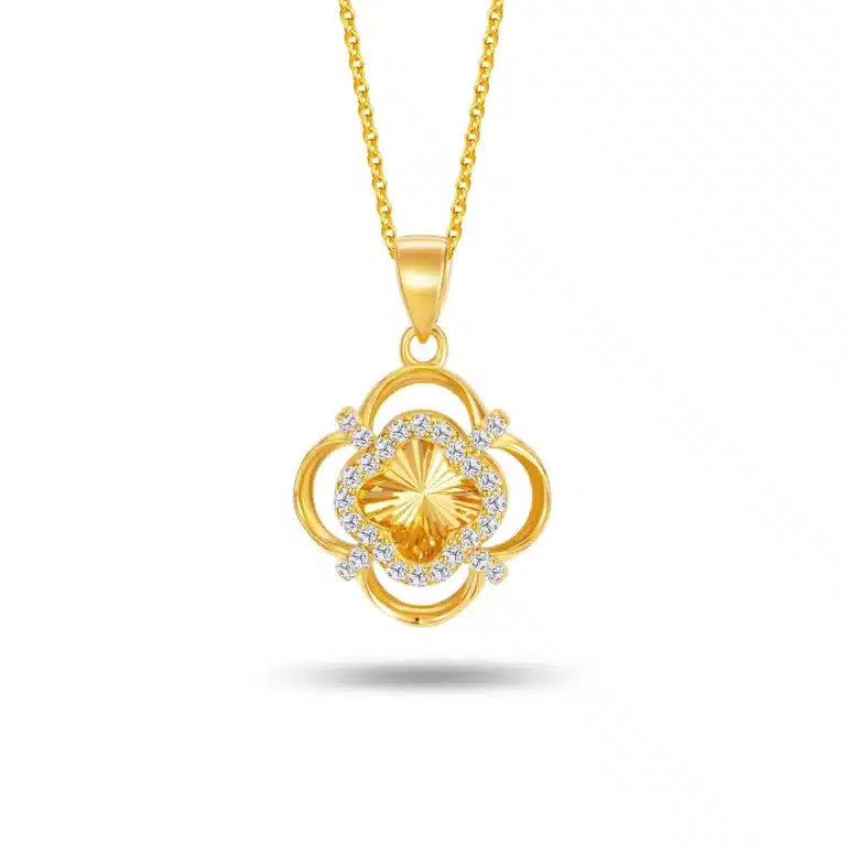 SK 916 Gleaming Four Clover Diamond Gold Pendant, a dazzling clover necklace featuring a radiant gold clover design surrounded by sparkling diamonds, exuding elegance and charm.