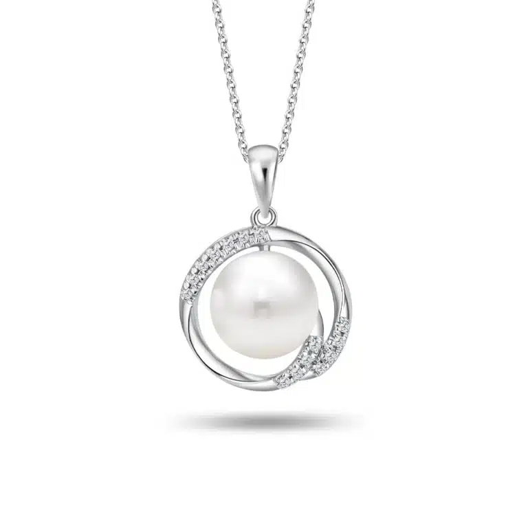 SK diamond pendant with a pearl centerpiece and 15 lab grown diamonds in white gold