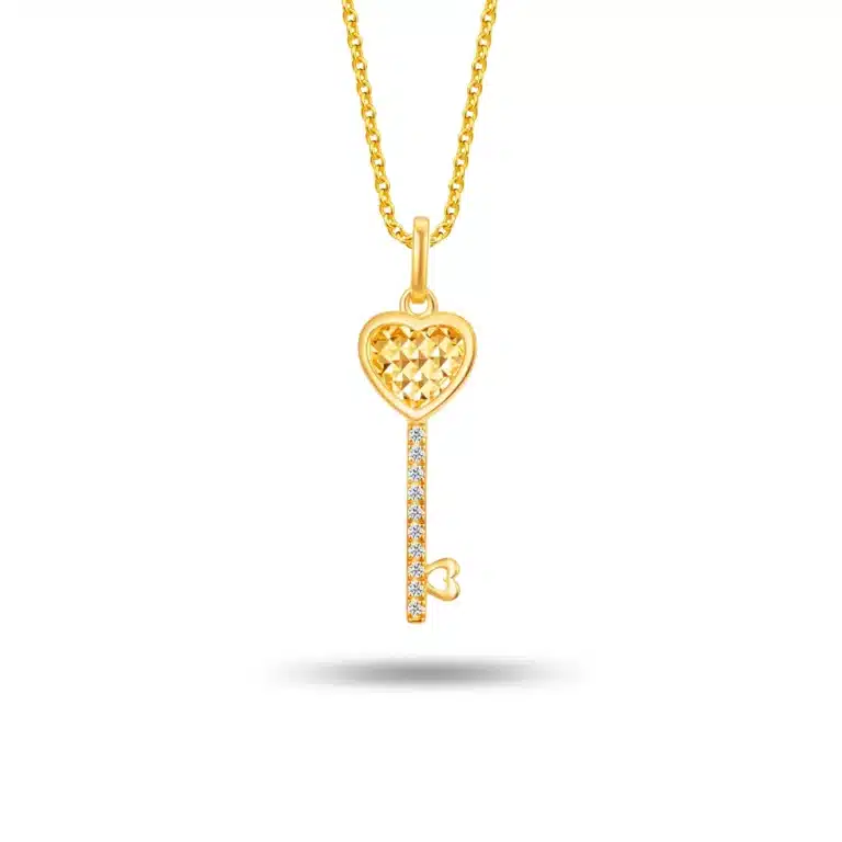 SK Faceted Heart Diamond 916 gold key pendant for women, featuring a heart and key design with lab-grown diamonds, perfect as a 21st birthday 916 gold key pendant.