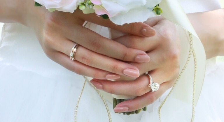 rose gold diamond ring and wedding band