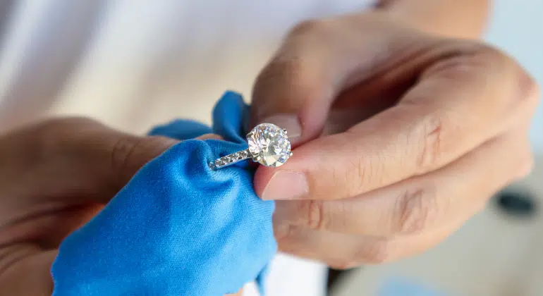 how to clean diamond ring
