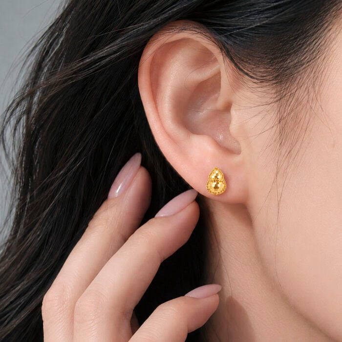 Lustrous Frosty Hulu 999 Pure Gold Earrings
