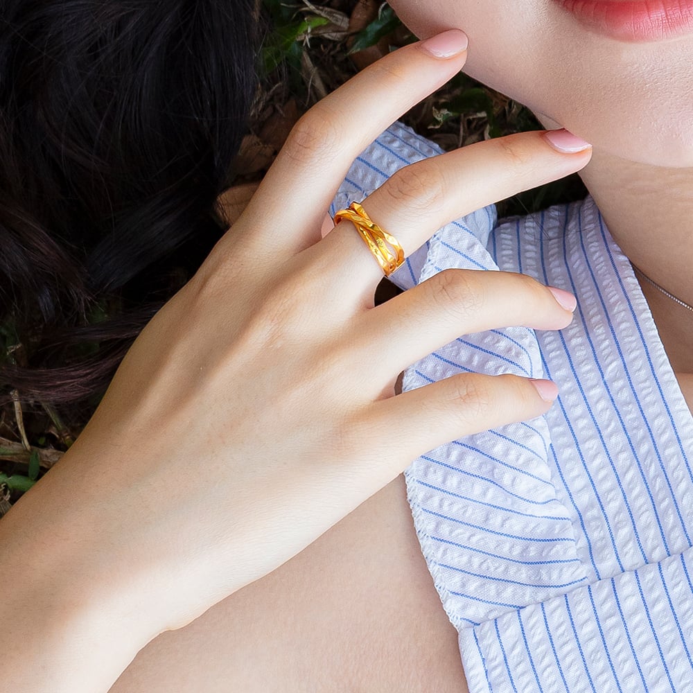 Interlace Crossover 916 Gold Ring