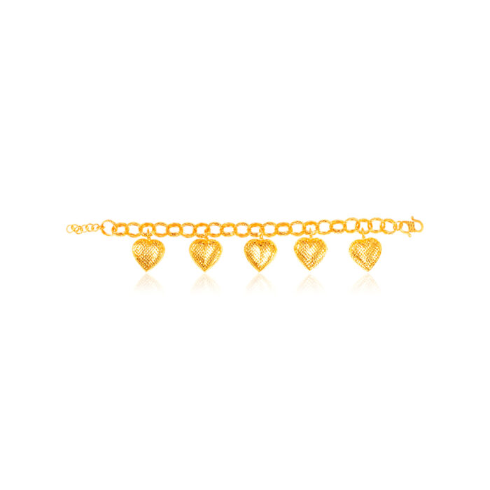 SK BRACELET FOR WOMEN ORO AMARE GLORIOUS LOVE a layout of the chunky bracelet with dangling heart shaped charms made in 916 gold